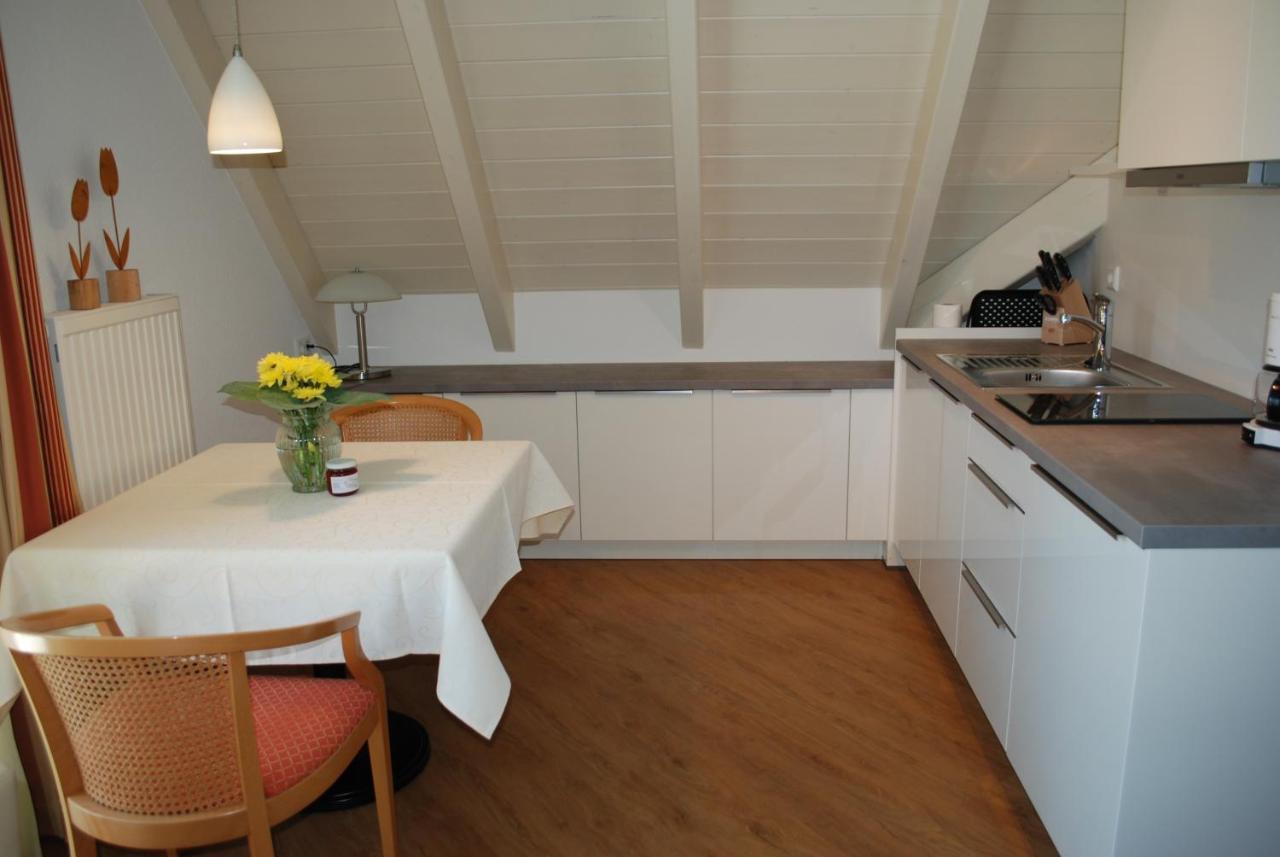 Im Winkel Appartements Und Zimmer Langenargen Exteriör bild